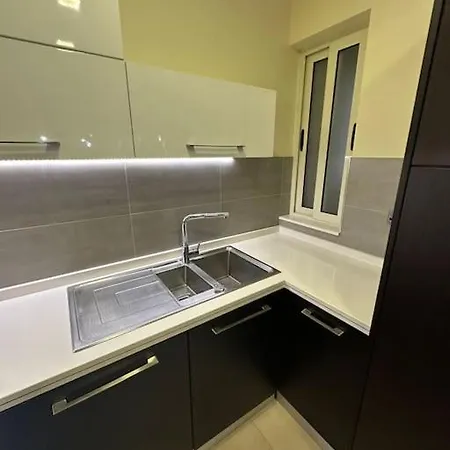 Apartmán Modern 3 Bedroom With 2 Car Garage *